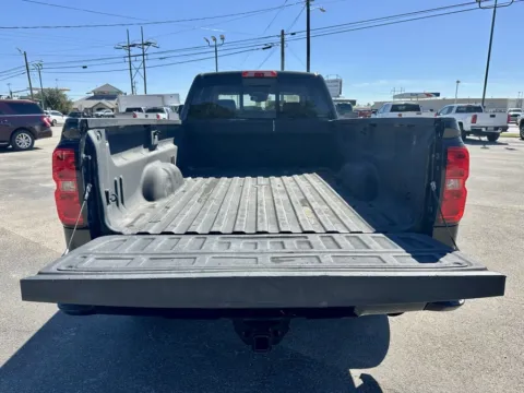 More photos of 2015 Chevrolet Silverado 2500HD High Country at Vincent Motor Company, TX