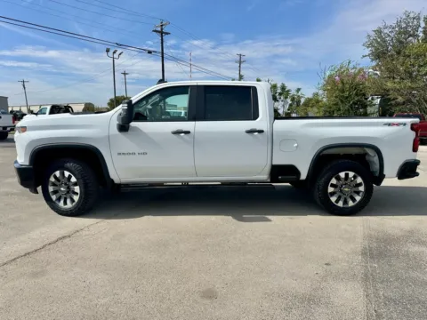 Photos of 2023 Chevrolet Silverado 2500HD Custom for sale in Abilene, TX at Vincent Motor Company