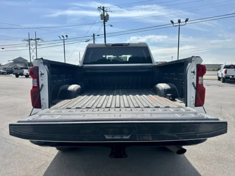 More photos of 2023 Chevrolet Silverado 2500HD Custom at Vincent Motor Company, TX