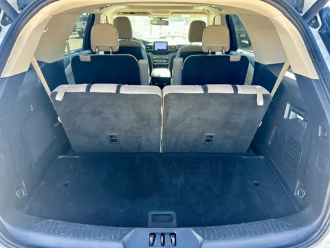 More photos of 2020 Ford Explorer Limited at Vincent Motor Company, TX