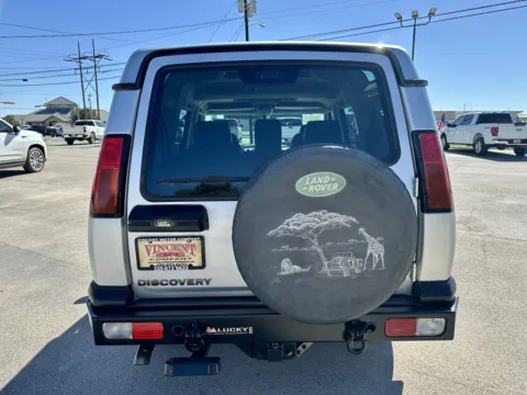 More photos of 2004 Land Rover Discovery SE at Vincent Motor Company, TX