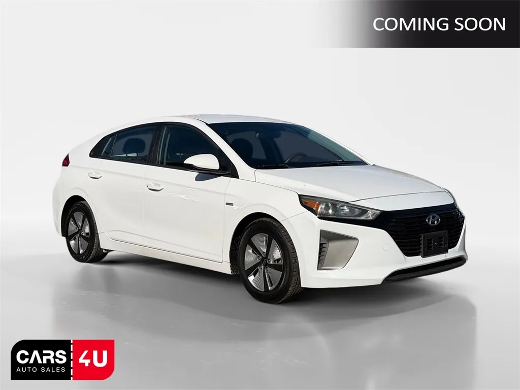 White 2018 Hyundai Ioniq Hybrid Blue for sale in Knoxville, TN