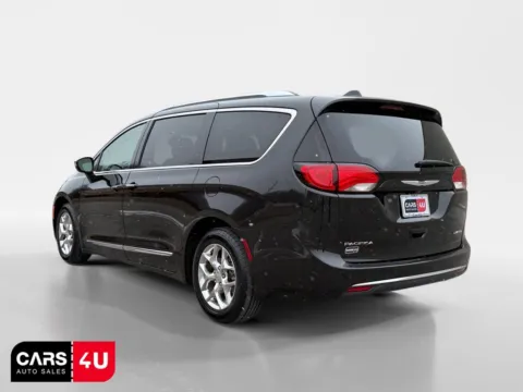 More photos of 2020 Chrysler Pacifica Limited at Cars 4 U LLC, TN
