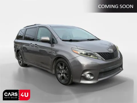 Gray 2016 Toyota Sienna SE for sale in Knoxville, TN