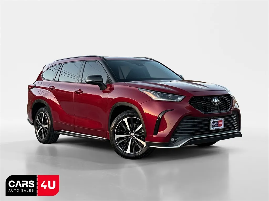 Red 2021 Toyota Highlander XSE for sale in Knoxville, TN