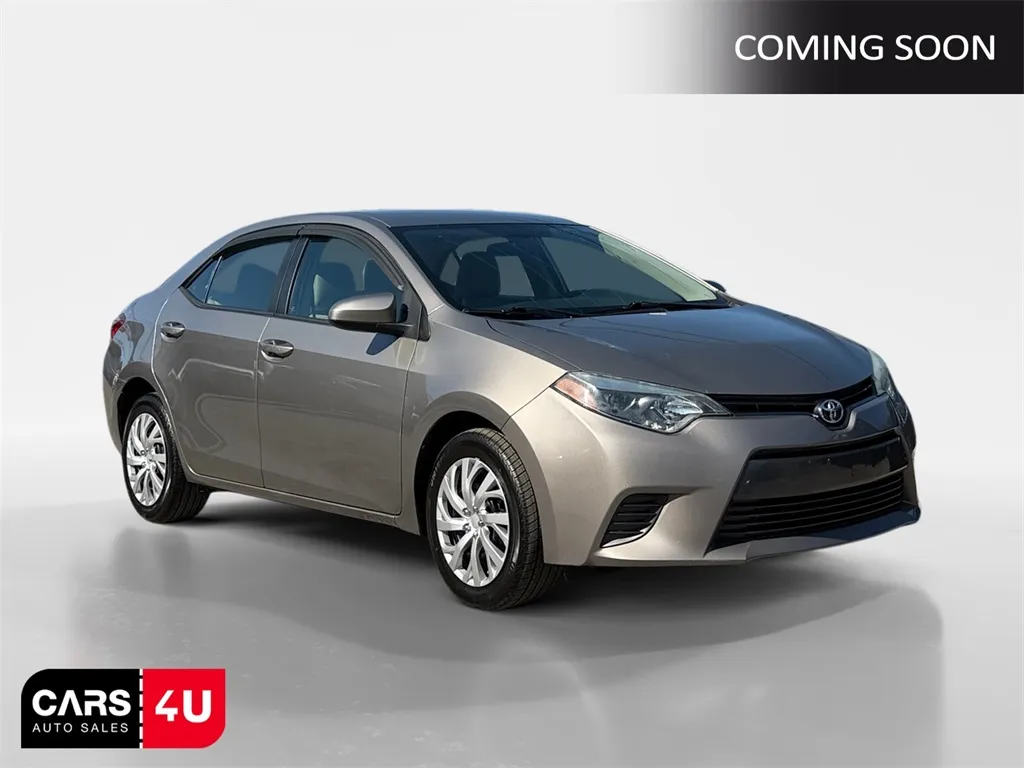 Brown 2016 Toyota Corolla LE for sale in Knoxville, TN