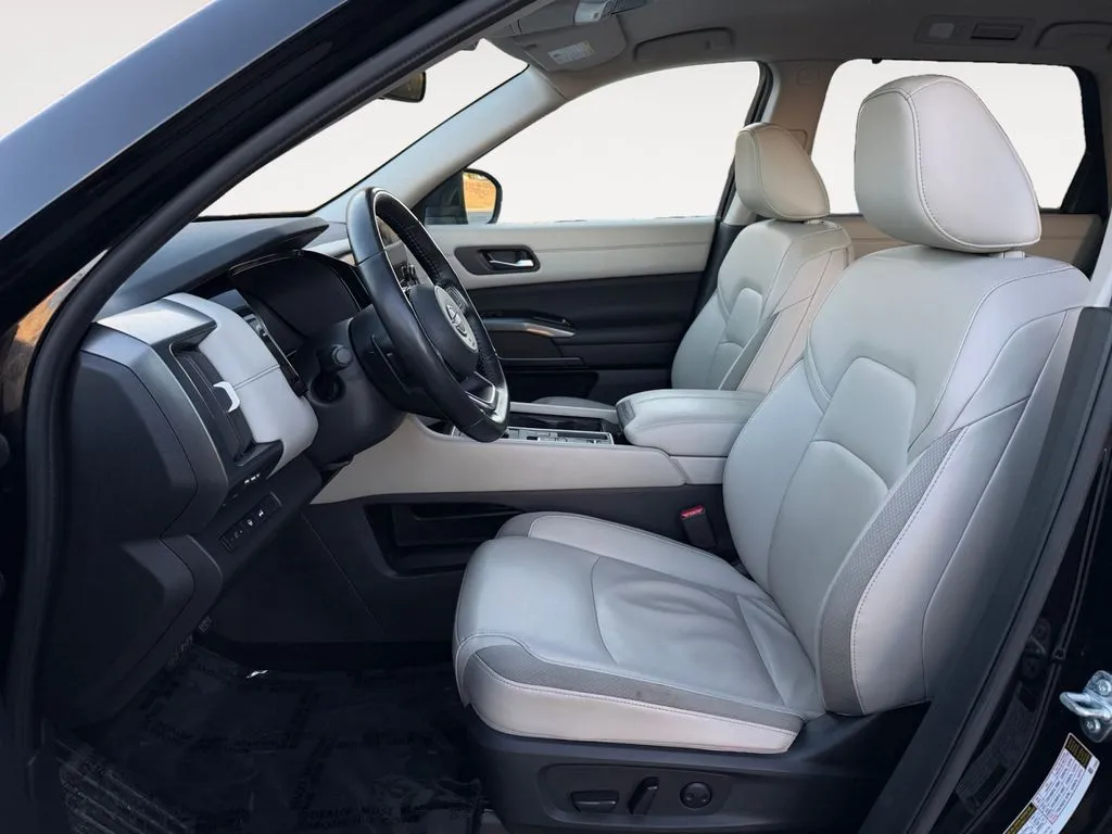 2024 Nissan Pathfinder SL - Photo 14