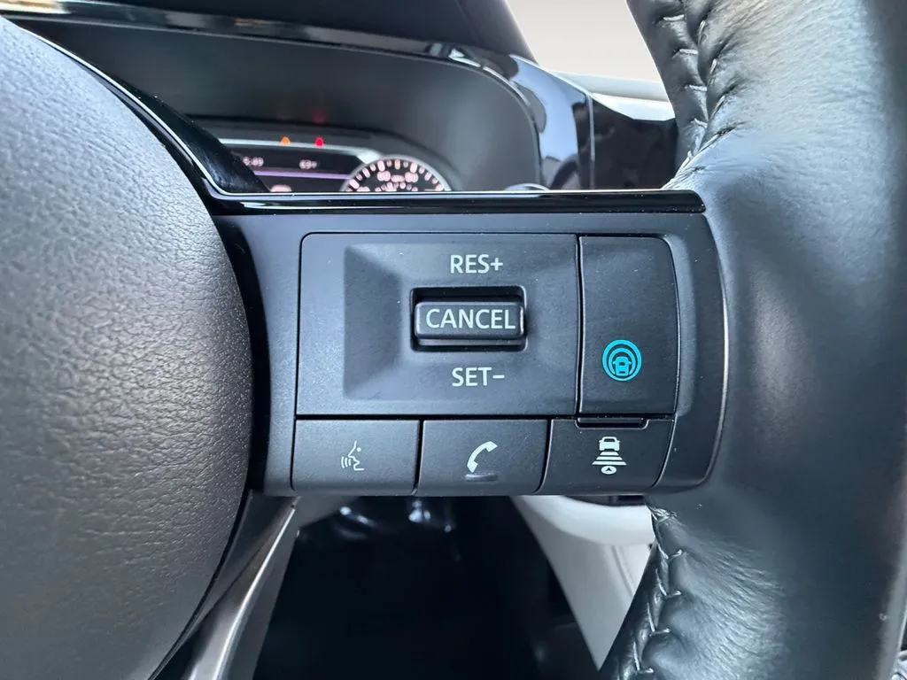 2024 Nissan Pathfinder SL - Photo 26