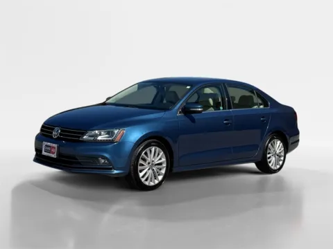 Another view of 2016 Volkswagen Jetta 1.8T SEL for sale in Knoxville, TN at Cars 4 U LLC