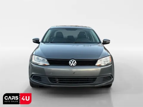Photos of 2012 Volkswagen Jetta 2.5L SE for sale in Knoxville, TN at Cars 4 U LLC