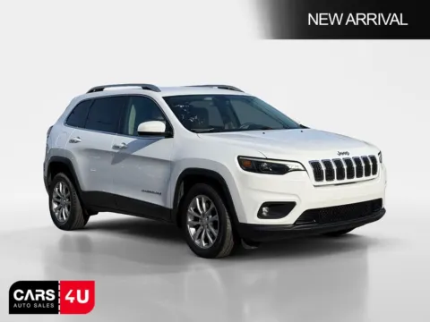 White 2019 Jeep Cherokee Latitude for sale in Knoxville, TN