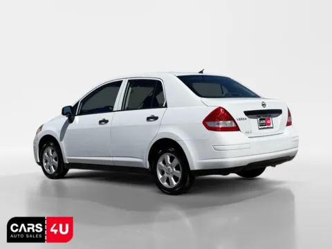More photos of 2011 Nissan Versa 1.6 at Cars 4 U LLC, TN