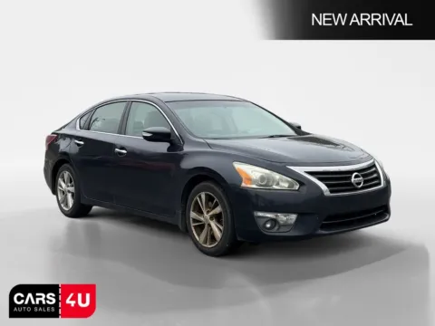Blue 2013 Nissan Altima 2.5 SV for sale in Knoxville, TN