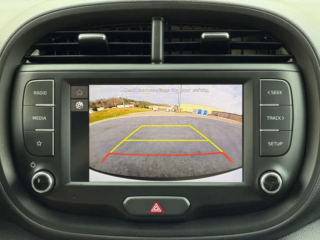 2025 Kia Soul LX - Photo 12