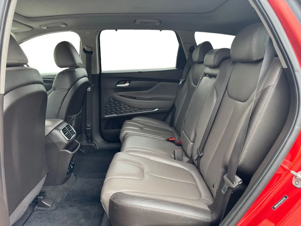 2020 Hyundai Santa Fe Limited - Photo 19