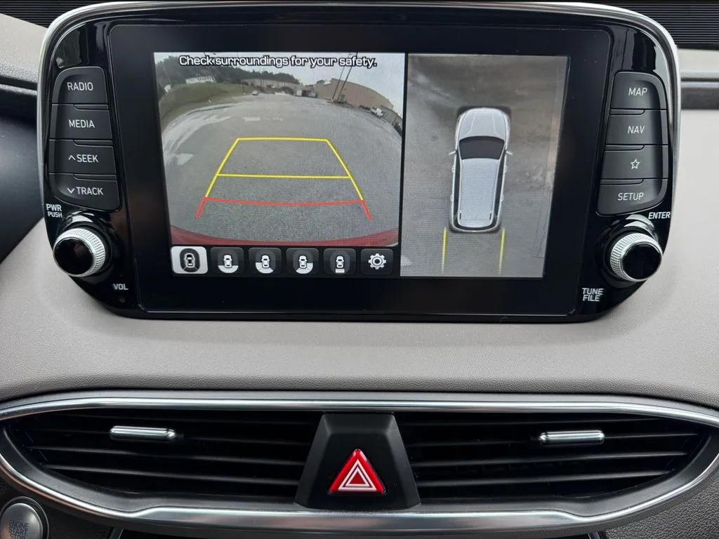 2020 Hyundai Santa Fe Limited - Photo 12