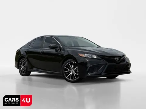 Black 2023 Toyota Camry SE for sale in Knoxville, TN