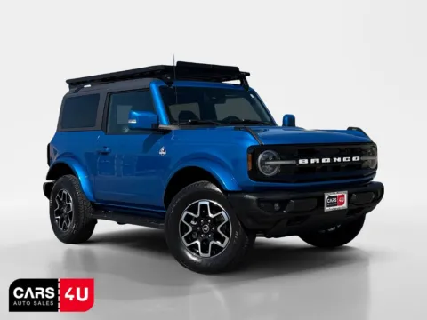 Blue 2023 Ford Bronco Outer Banks for sale in Knoxville, TN
