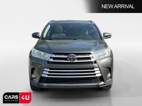 Photos of 2017 Toyota Highlander XLE for sale in Knoxville, TN at Cars 4 U LLC