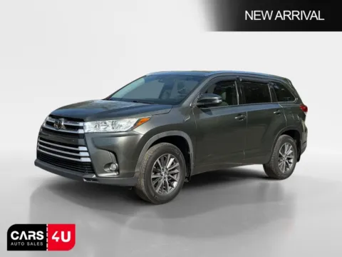 Another view of 2017 Toyota Highlander XLE for sale in Knoxville, TN at Cars 4 U LLC
