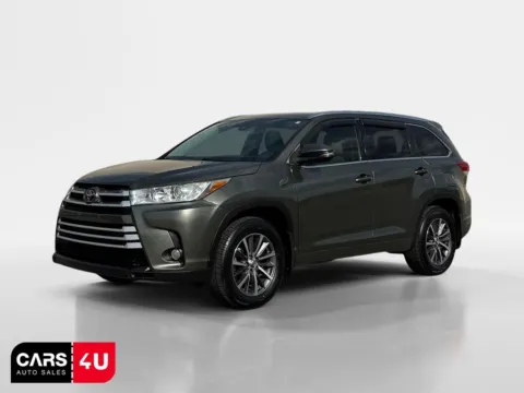 Another view of 2017 Toyota Highlander XLE for sale in Knoxville, TN at Cars 4 U LLC