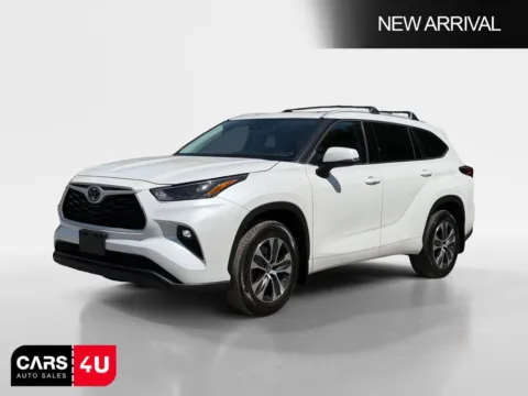 Another view of 2022 Toyota Highlander XLE for sale in Knoxville, TN at Cars 4 U LLC