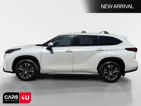 More photos of 2022 Toyota Highlander XLE at Cars 4 U LLC, TN