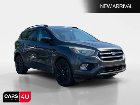 Gray 2019 Ford Escape SE for sale in Knoxville, TN