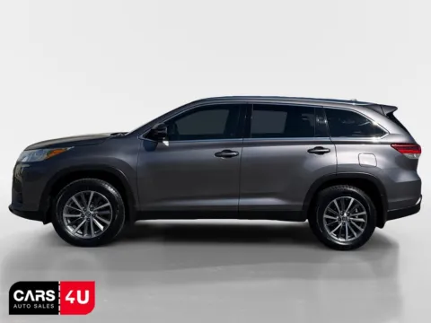 More photos of 2019 Toyota Highlander XLE at Cars 4 U LLC, TN