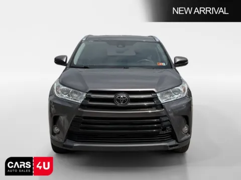 Photos of 2019 Toyota Highlander XLE for sale in Knoxville, TN at Cars 4 U LLC