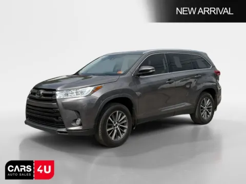 Another view of 2019 Toyota Highlander XLE for sale in Knoxville, TN at Cars 4 U LLC