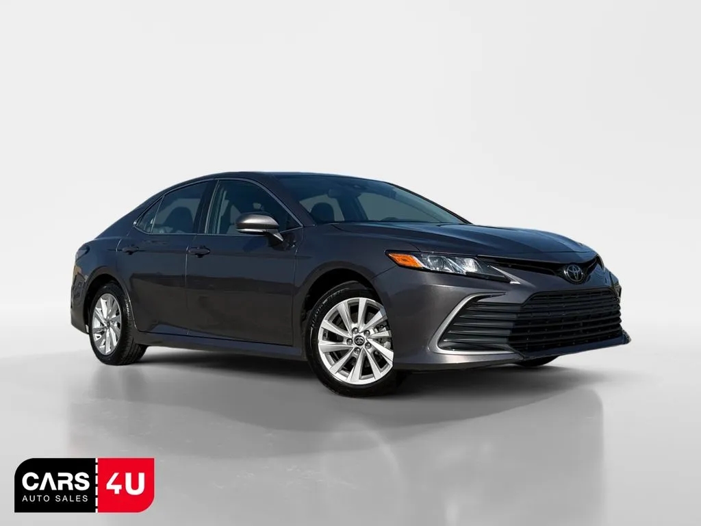 Gray 2024 Toyota Camry LE for sale in Knoxville, TN