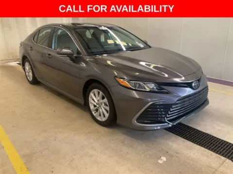 Gray 2024 Toyota Camry LE for sale in Knoxville, TN