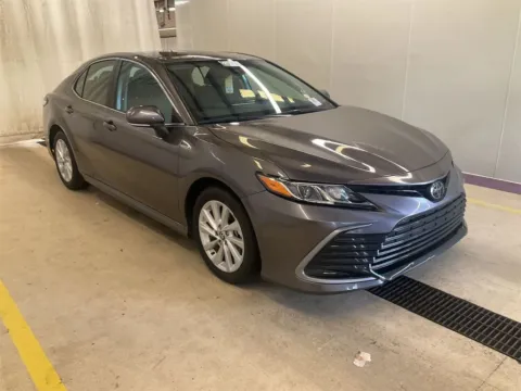 Gray 2024 Toyota Camry LE for sale in Knoxville, TN