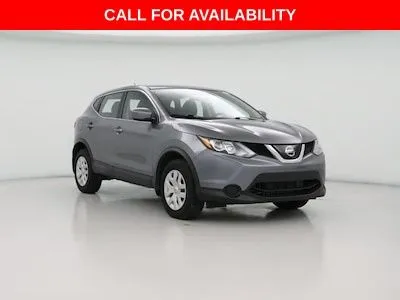 Gray 2019 Nissan Rogue Sport S for sale in Knoxville, TN