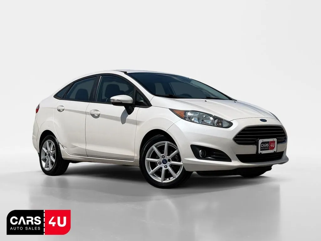 White 2016 Ford Fiesta SE for sale in Knoxville, TN