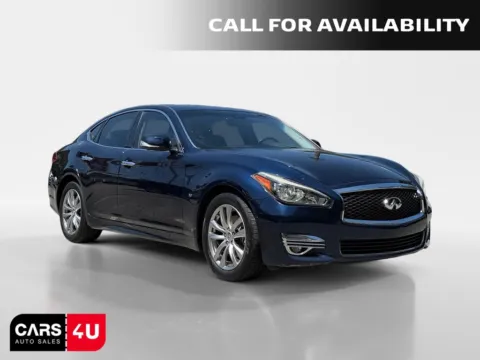 Blue 2017 INFINITI Q70 3.7 for sale in Knoxville, TN