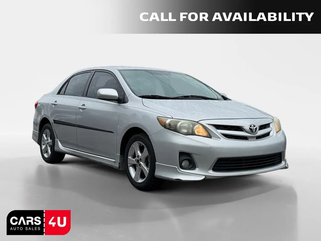 Silver 2013 Toyota Corolla S for sale in Knoxville, TN