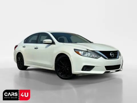 White 2016 Nissan Altima 2.5 SV for sale in Knoxville, TN