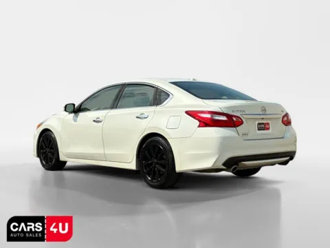 More photos of 2016 Nissan Altima 2.5 SV at Cars 4 U LLC, TN