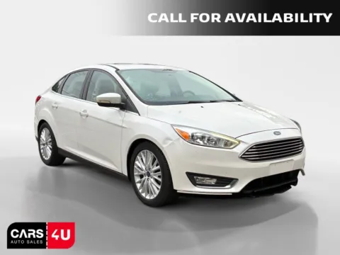 White 2018 Ford Focus Titanium for sale in Knoxville, TN