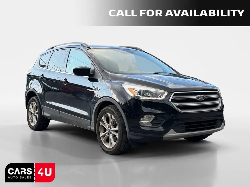 Black 2017 Ford Escape SE for sale in Knoxville, TN