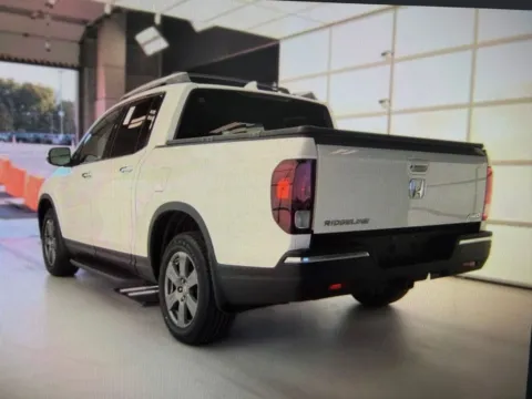 More photos of 2020 Honda Ridgeline RTL-E at Cars 4 U LLC, TN