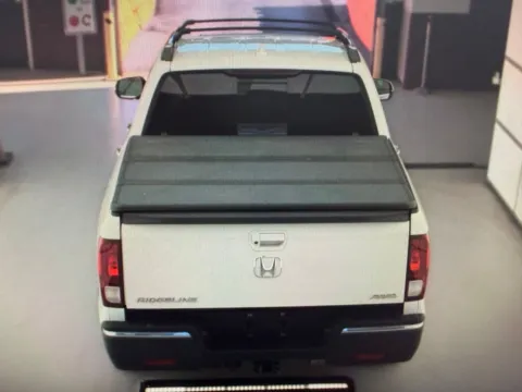 More photos of 2020 Honda Ridgeline RTL-E at Cars 4 U LLC, TN