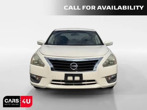White 2013 Nissan Altima 2.5 S for sale in Knoxville, TN