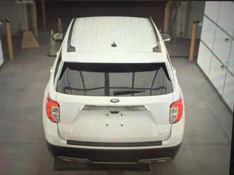 More photos of 2021 Ford Explorer XLT at Cars 4 U LLC, TN