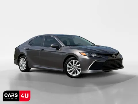 Gray 2022 Toyota Camry LE for sale in Knoxville, TN
