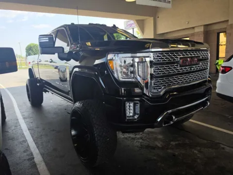 More photos of 2021 GMC Sierra 2500HD Denali at Cars 4 U LLC, TN