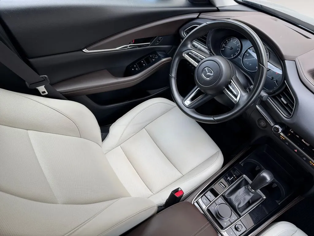 2023 Mazda CX-30 Premium - Photo 15