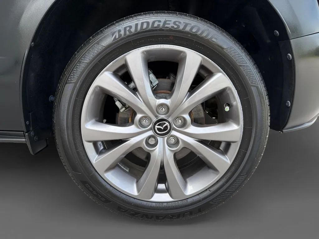 2023 Mazda CX-30 Premium - Photo 11